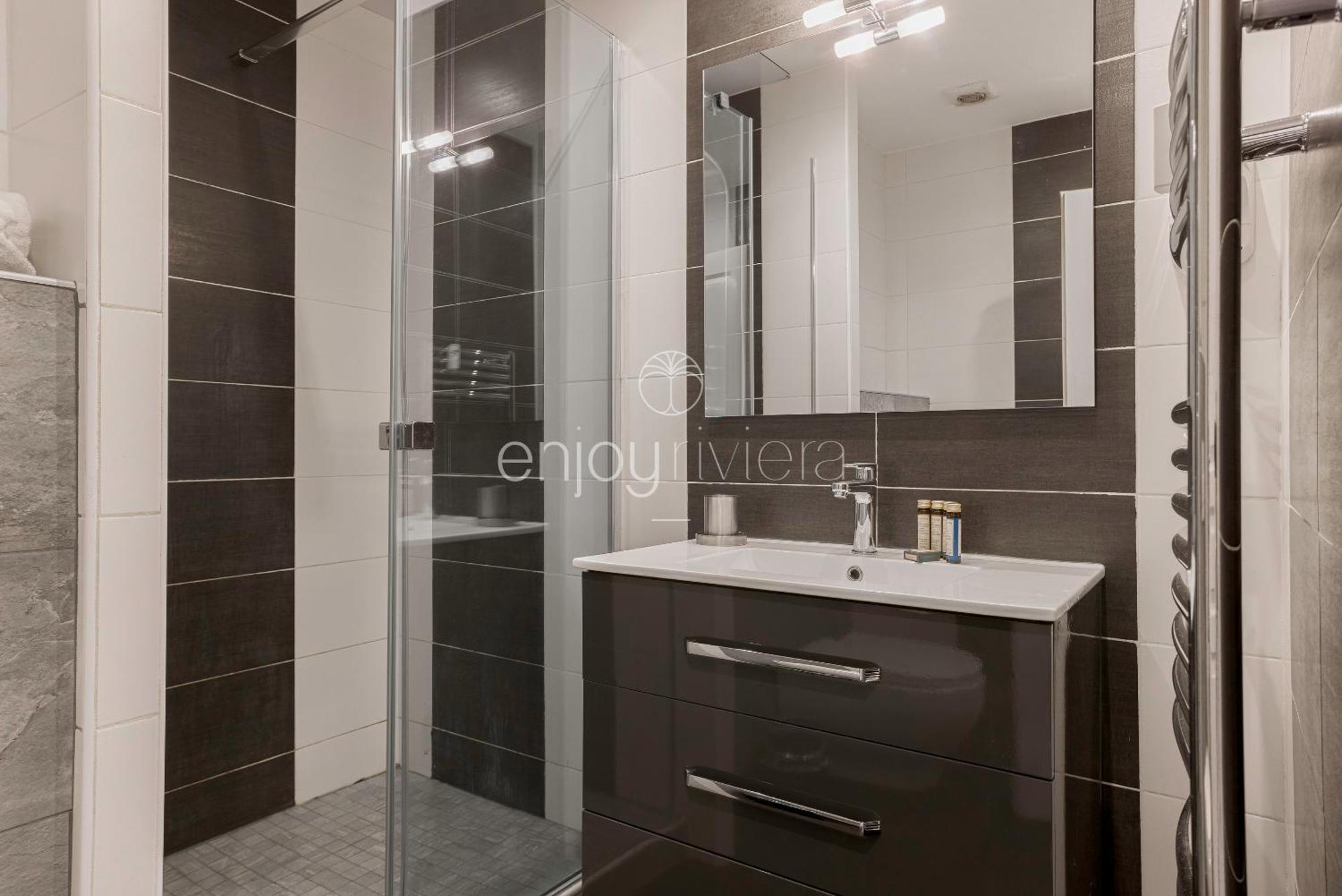 Palais Miramar - Suite & B31 - Croisette Emplacement Unique - 20M Plage - Wifi - Clim Cannes Buitenkant foto